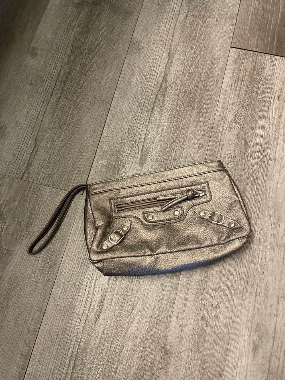Metallic Y2K Inspired Clutch Wristlet